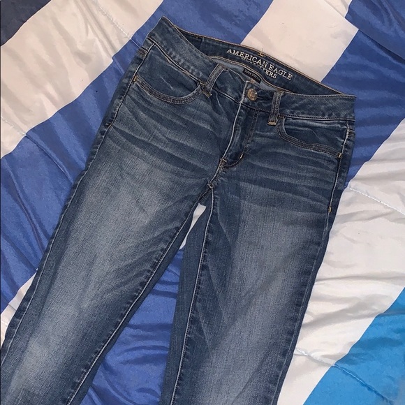 American Eagle Super stretch medium wash jeans - Picture 1 of 4